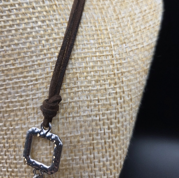 C 1946 Elegant Multi-Color Beaded Necklace - Picture 5 of 6